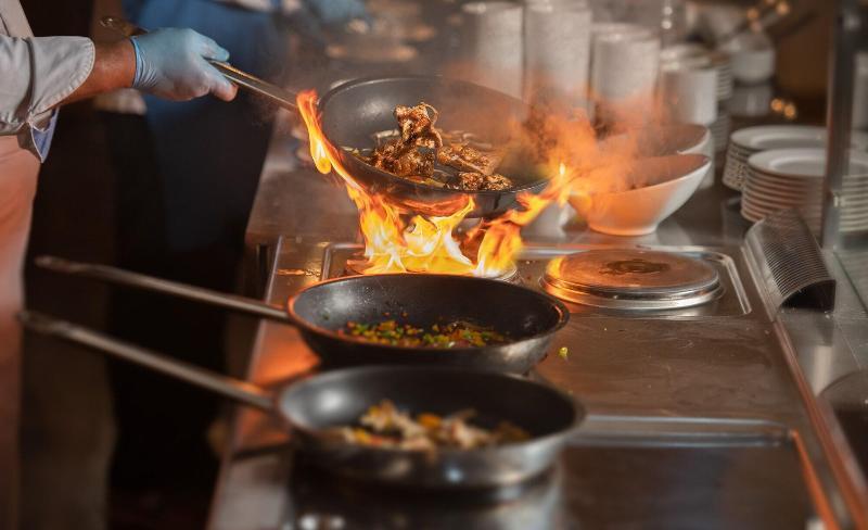 Crystal Inn Hotel - Alamein (Adults Only) エル・アラメイン エクステリア 写真 A wok in use