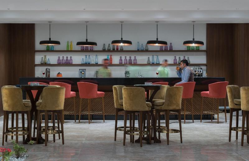 Crystal Inn Hotel - Alamein (Adults Only) エル・アラメイン エクステリア 写真 The bar at the lounge